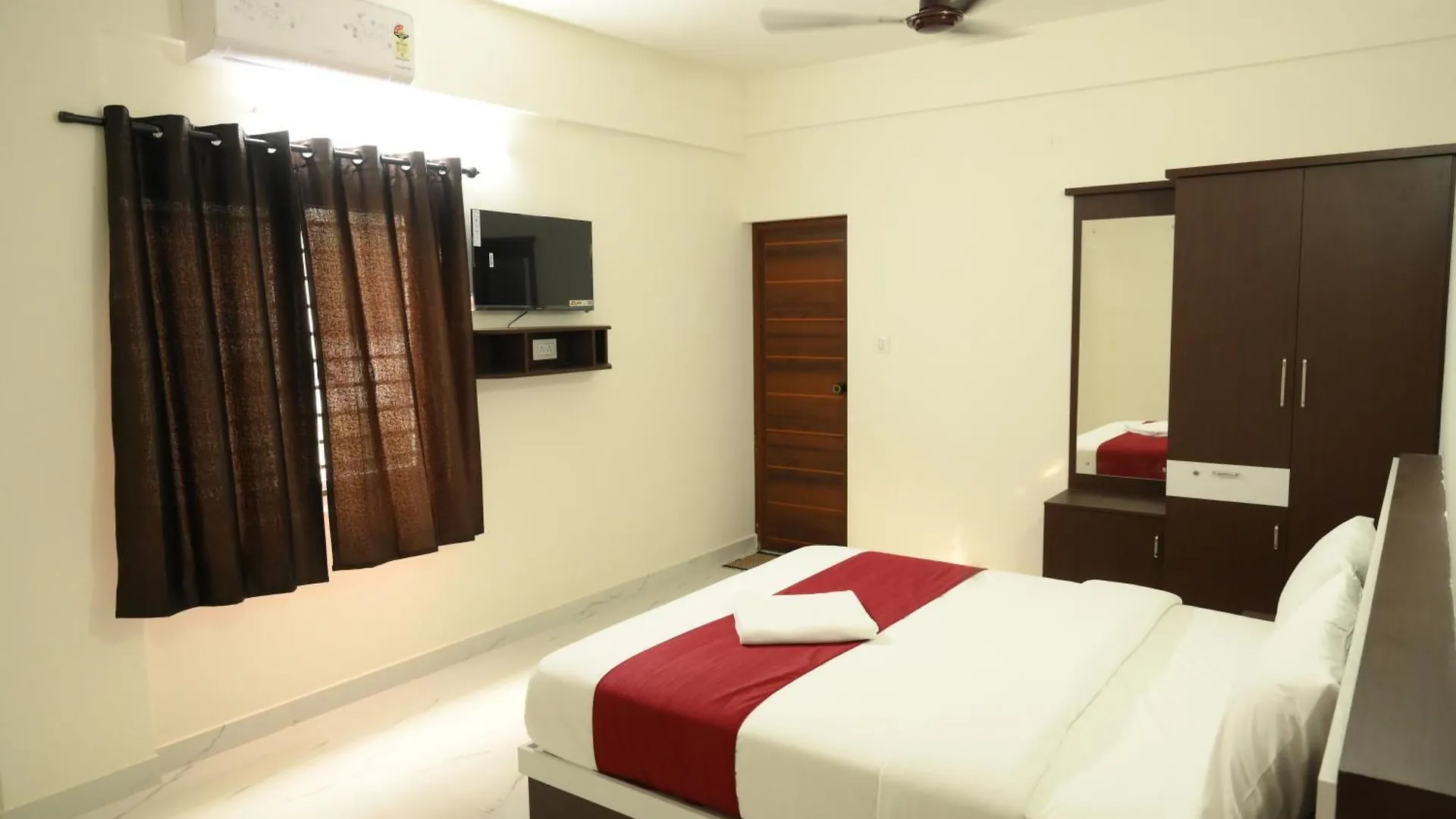 Aparthotel Cat'S Eye Hotel Kochi