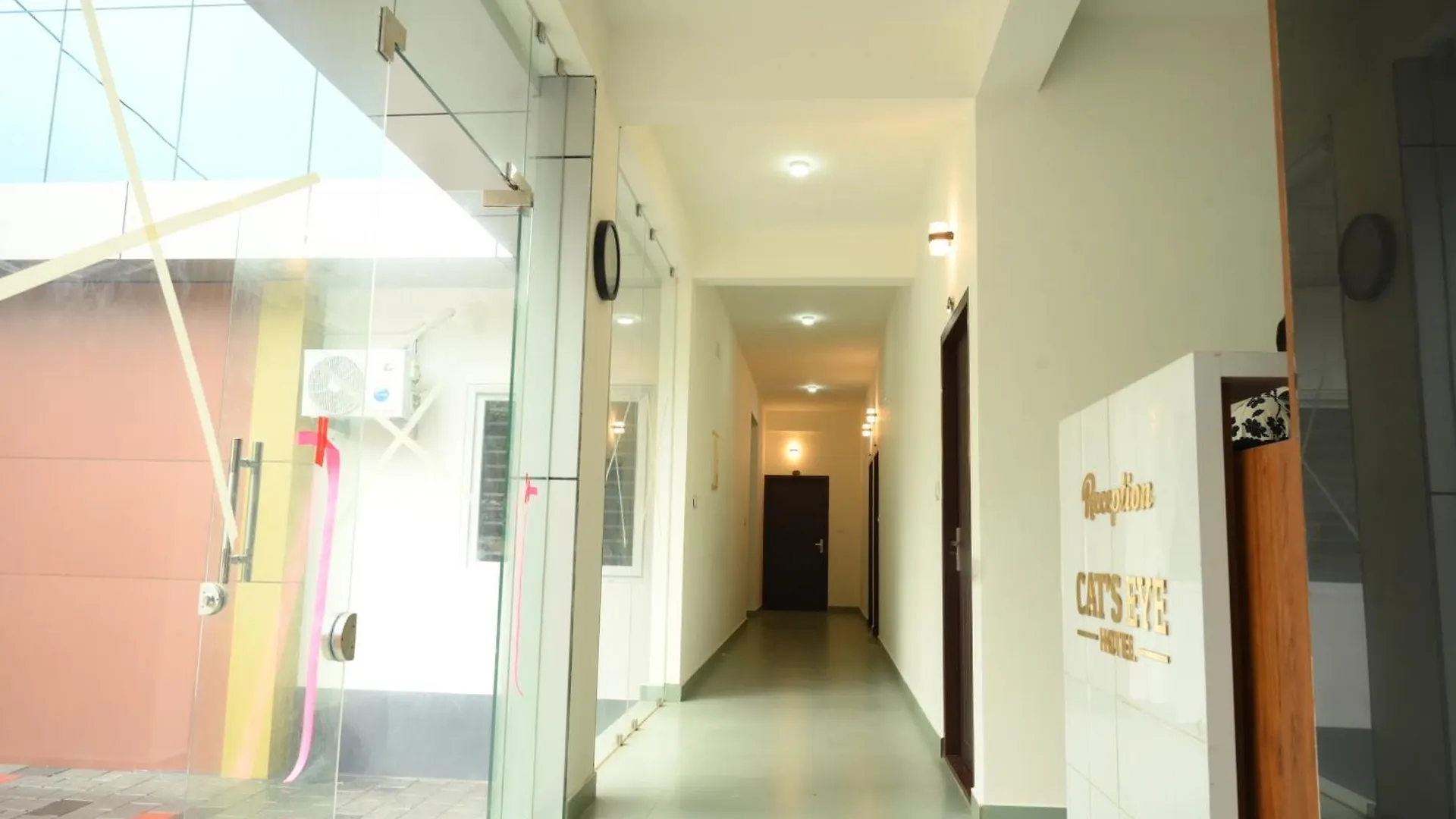 Cat'S Eye Hotel Kochi 0*,