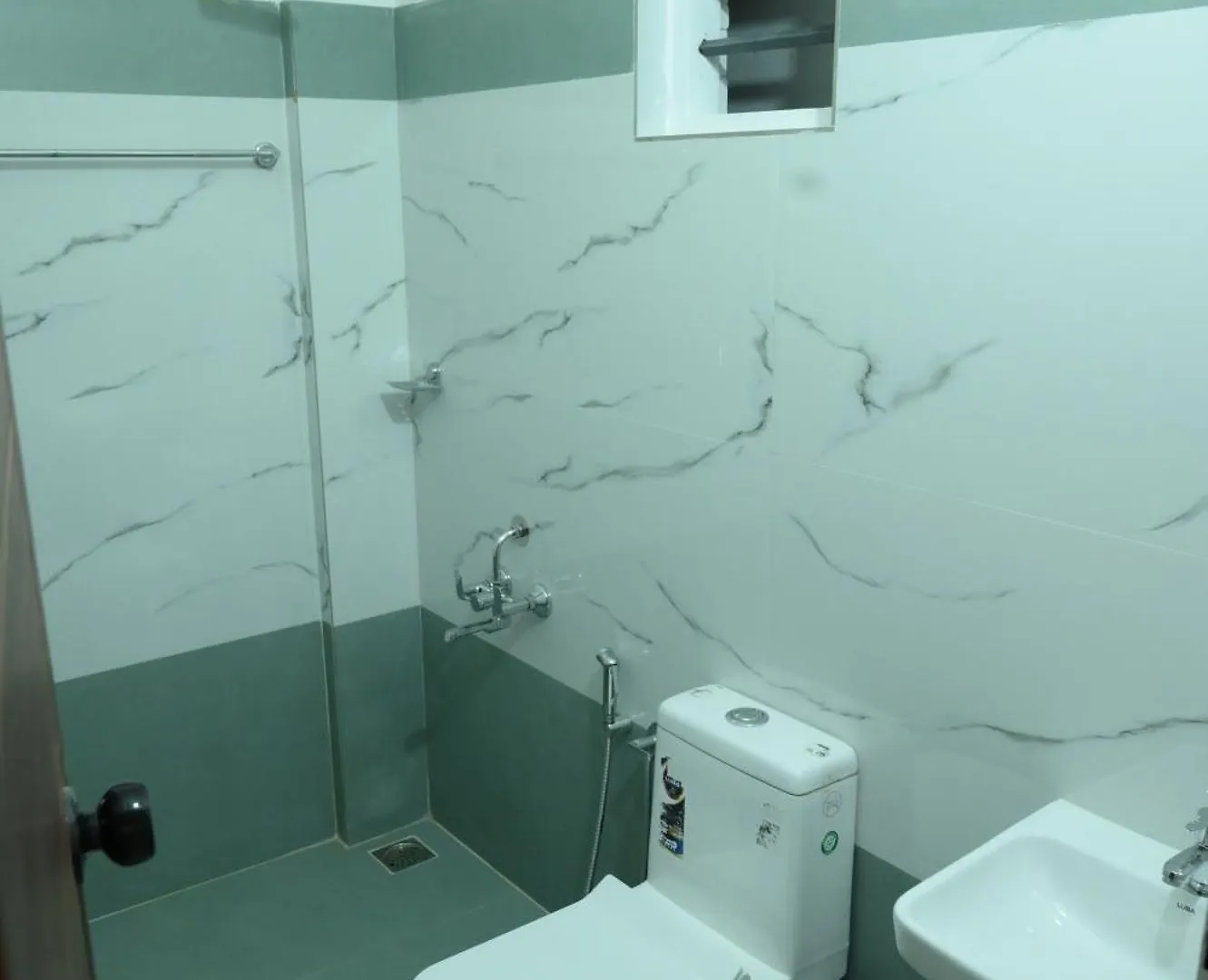 Cat'S Eye Hotel Kochi Aparthotel
