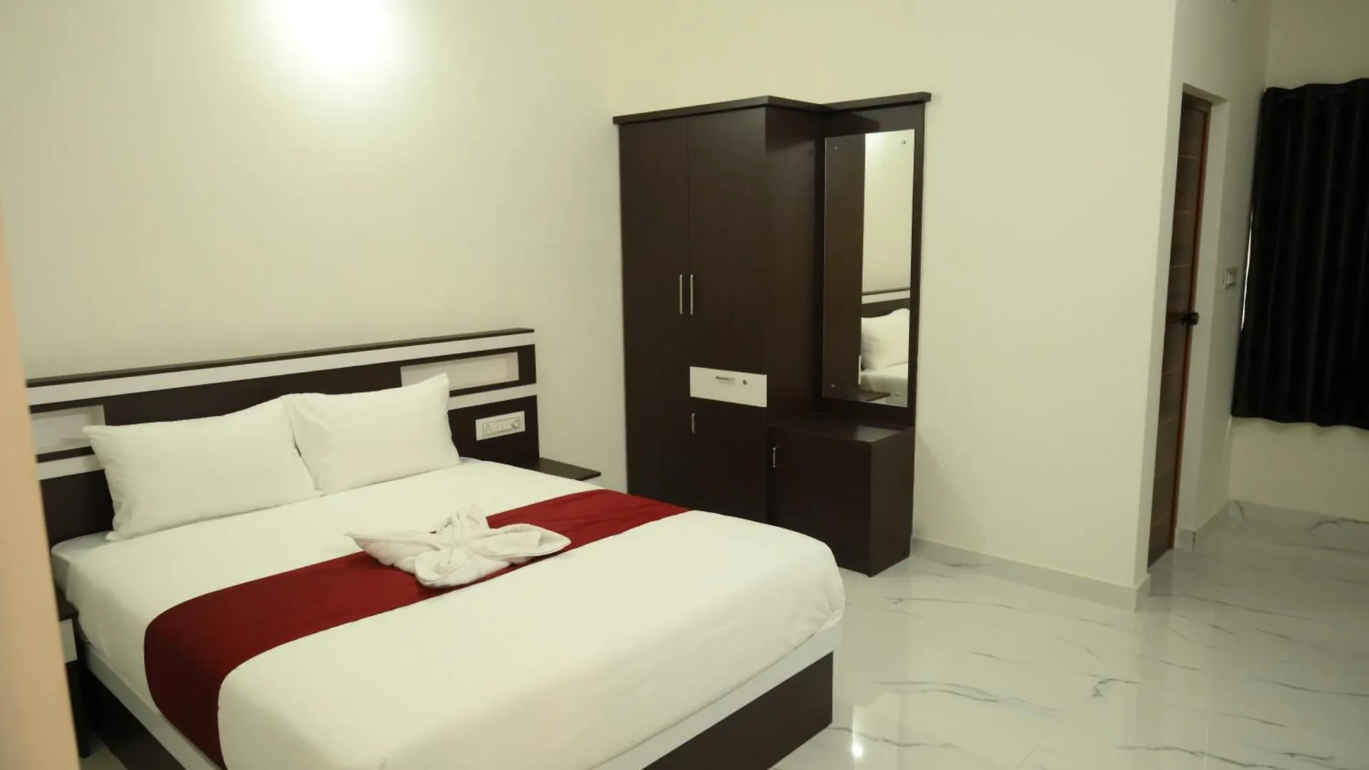 Aparthotel Cat'S Eye Hotel Kochi