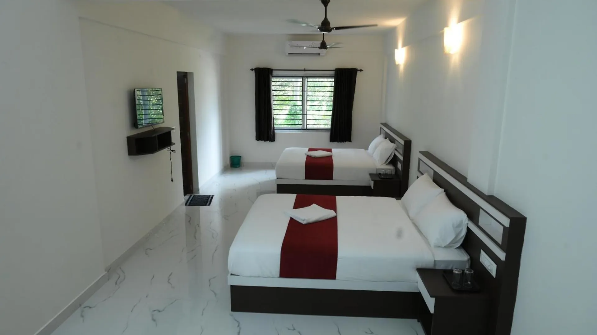 アパートホテル Cat'S Eye Hotel Kochi