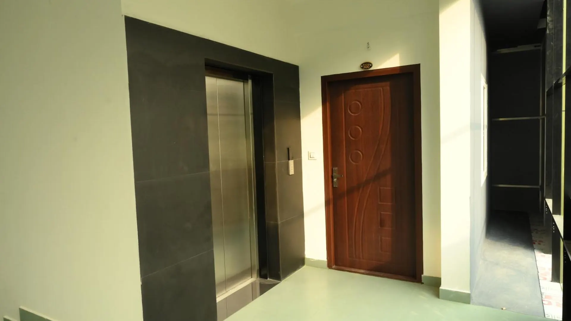 アパートホテル Cat'S Eye Hotel Kochi